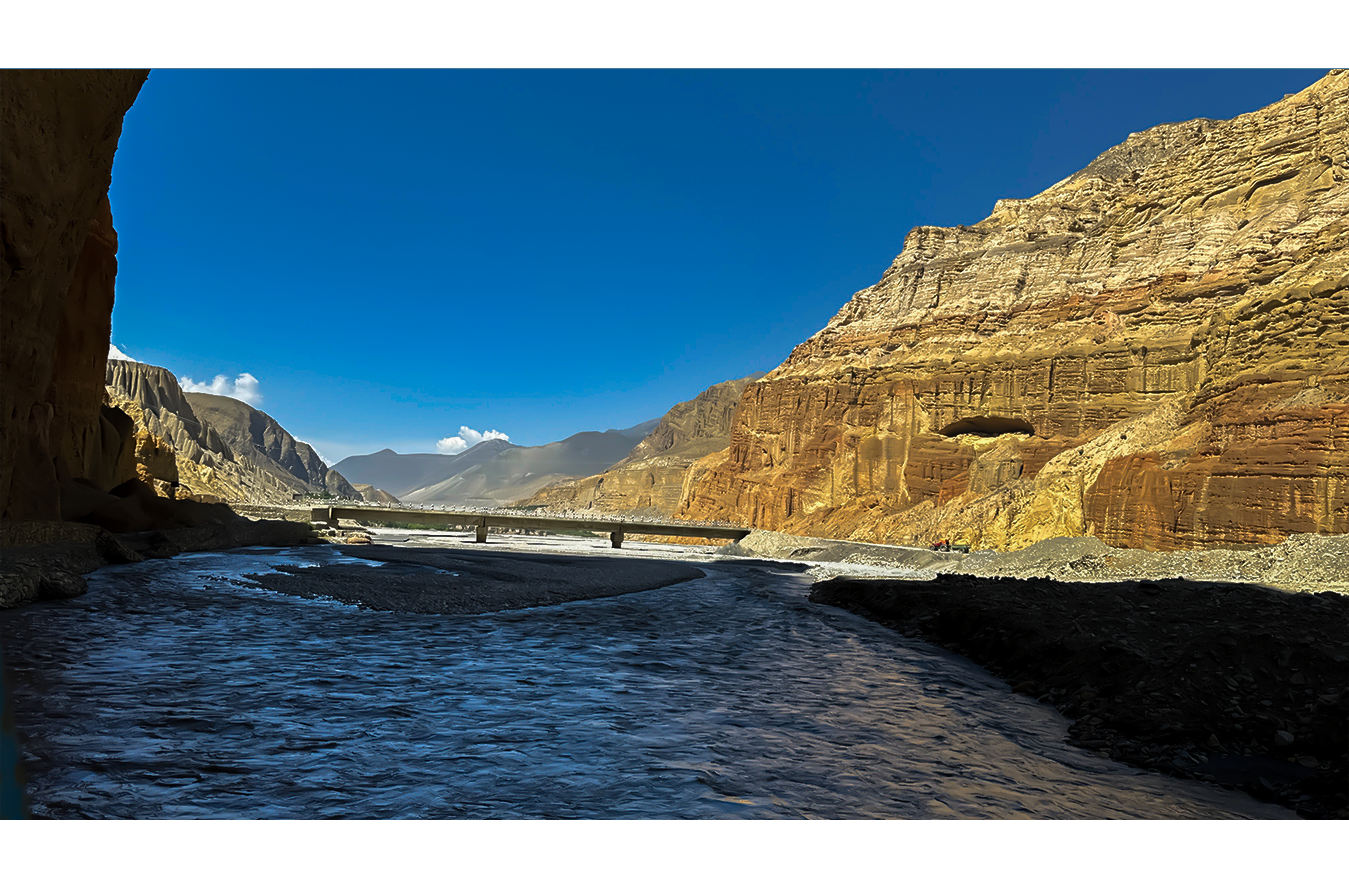 UPPER MUSTANG TREK